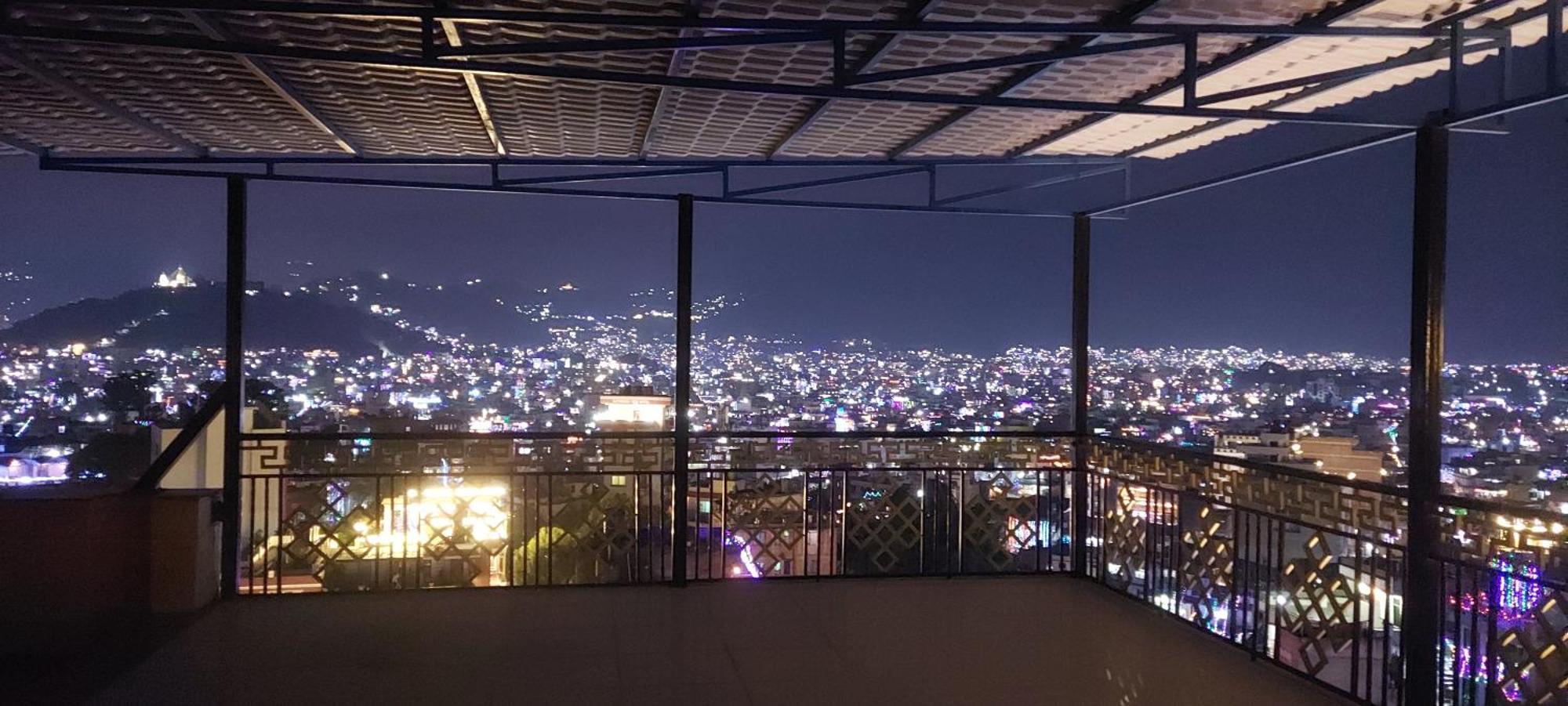 Hotel Yakroo Manang Kathmandu Luaran gambar